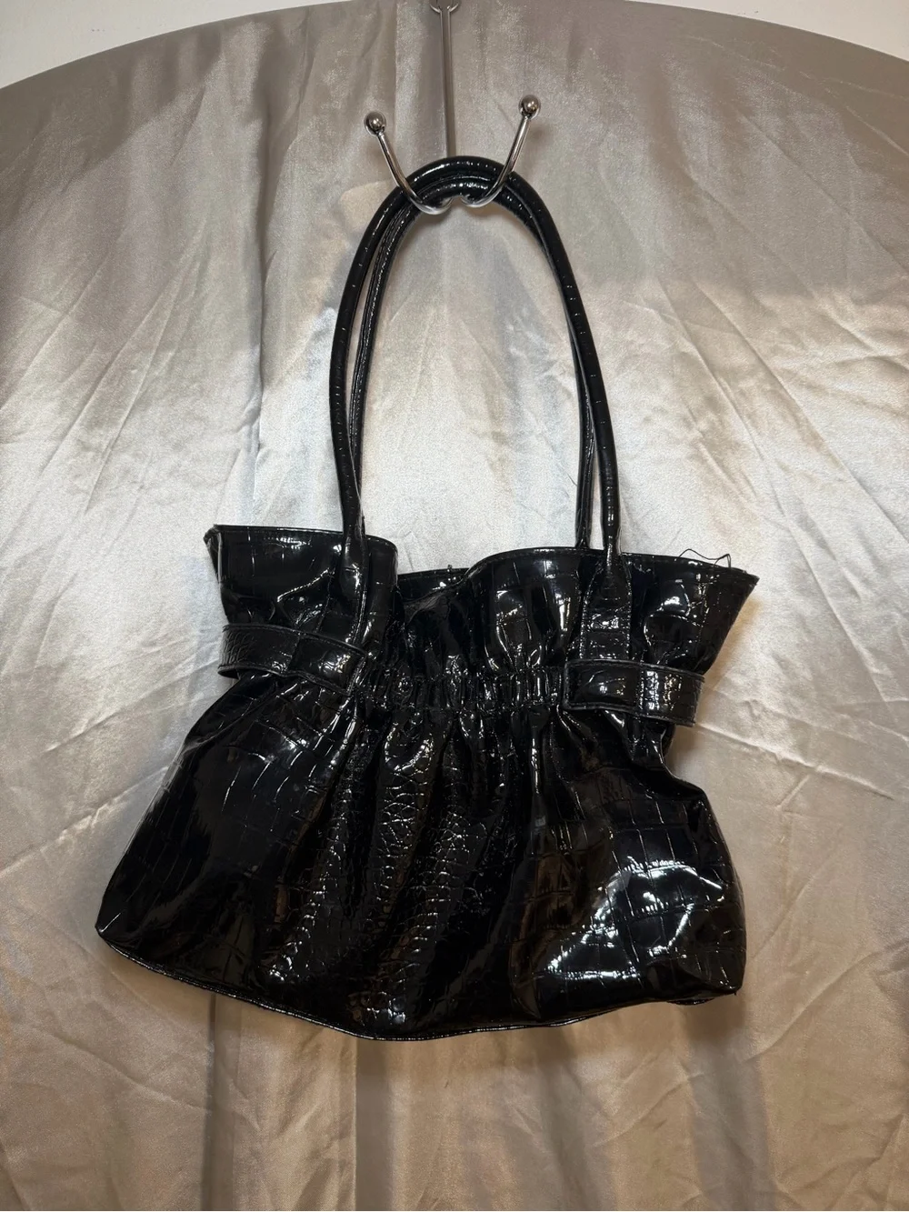 Vintage Y2K Black Patent Croc Embossed Faux Shoulder Tote Turn Lock Purse